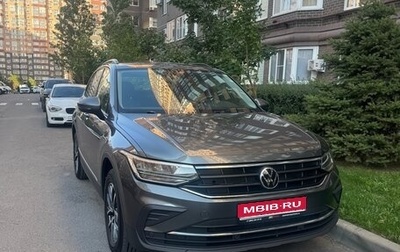 Volkswagen Tiguan II, 2021 год, 2 500 000 рублей, 1 фотография