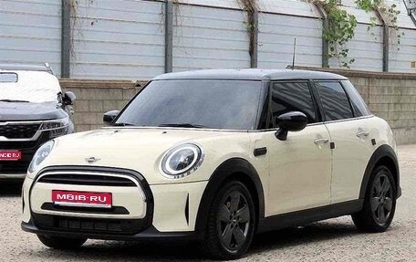 MINI Hatch, 2022 год, 2 170 000 рублей, 1 фотография