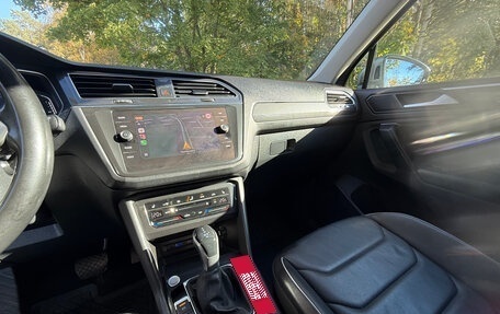 Volkswagen Tiguan II, 2021 год, 2 350 000 рублей, 14 фотография