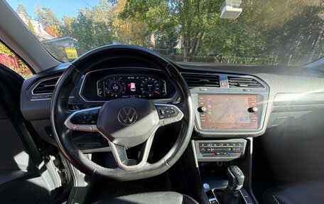 Volkswagen Tiguan II, 2021 год, 2 350 000 рублей, 13 фотография