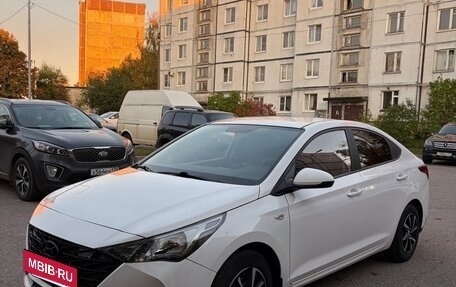 Hyundai Solaris II рестайлинг, 2021 год, 1 300 000 рублей, 6 фотография