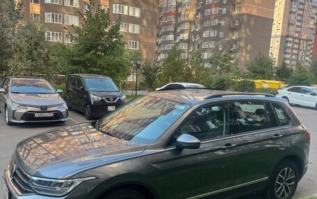 Volkswagen Tiguan II, 2021 год, 2 500 000 рублей, 5 фотография