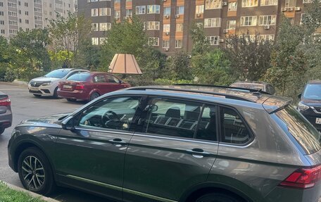 Volkswagen Tiguan II, 2021 год, 2 500 000 рублей, 4 фотография