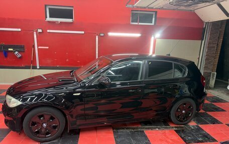 BMW 1 серия, 2008 год, 615 000 рублей, 2 фотография
