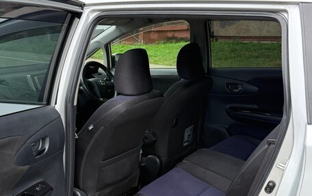 Toyota Wish II, 2013 год, 1 350 000 рублей, 6 фотография