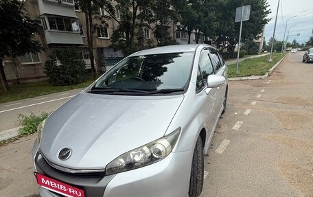 Toyota Wish II, 2013 год, 1 350 000 рублей, 3 фотография