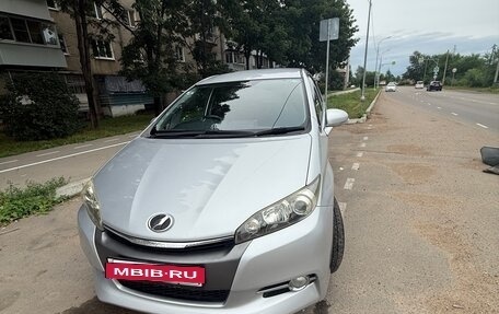 Toyota Wish II, 2013 год, 1 350 000 рублей, 2 фотография