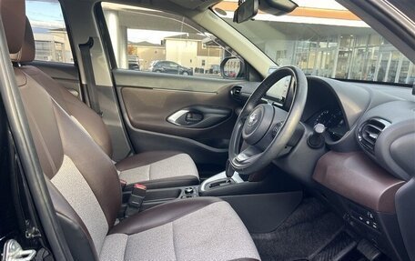 Toyota Yaris Cross, 2023 год, 1 338 000 рублей, 9 фотография