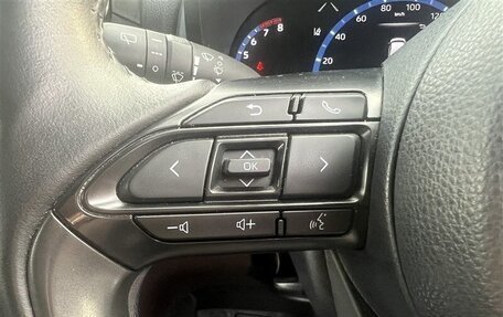 Toyota Yaris Cross, 2023 год, 1 338 000 рублей, 19 фотография