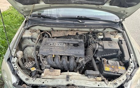 Toyota Avensis III рестайлинг, 2003 год, 710 000 рублей, 9 фотография