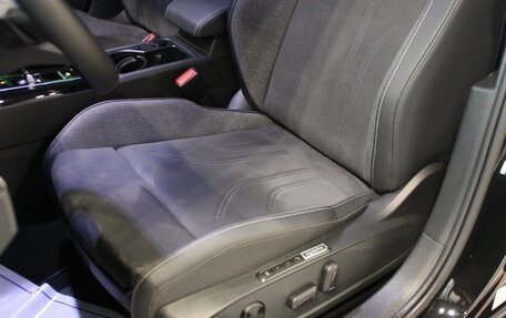 Volkswagen Golf VIII, 2025 год, 3 290 000 рублей, 14 фотография