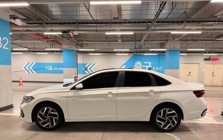 Volkswagen Jetta VII, 2023 год, 1 940 000 рублей, 3 фотография