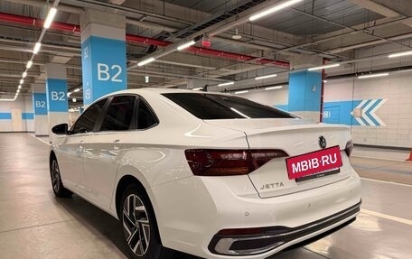 Volkswagen Jetta VII, 2023 год, 1 940 000 рублей, 5 фотография