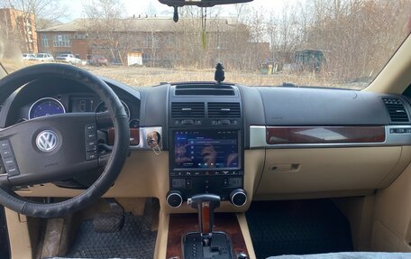 Volkswagen Touareg III, 2004 год, 800 000 рублей, 9 фотография