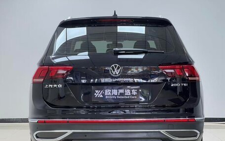 Volkswagen Tiguan II, 2023 год, 1 870 000 рублей, 5 фотография