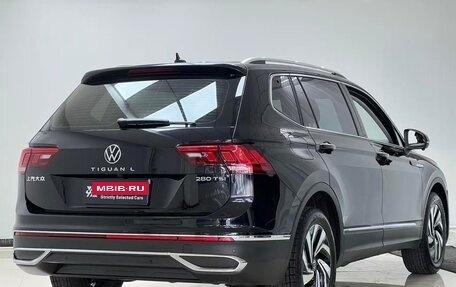 Volkswagen Tiguan II, 2023 год, 1 870 000 рублей, 6 фотография