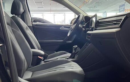 Volkswagen Tiguan II, 2023 год, 1 870 000 рублей, 15 фотография