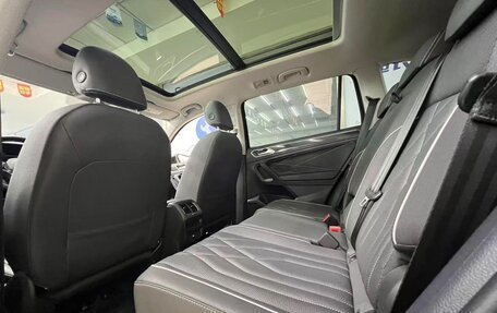 Volkswagen Tiguan II, 2023 год, 1 870 000 рублей, 18 фотография