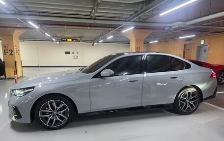 BMW 5 серия, 2025 год, 7 390 000 рублей, 3 фотография