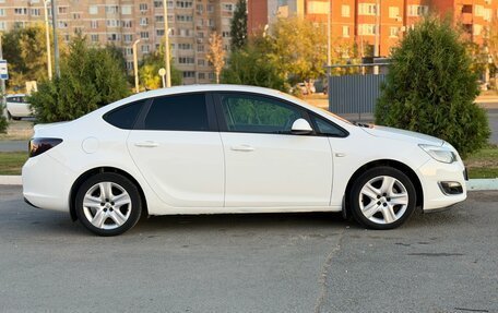 Opel Astra J, 2013 год, 700 000 рублей, 3 фотография