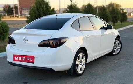Opel Astra J, 2013 год, 700 000 рублей, 5 фотография