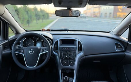Opel Astra J, 2013 год, 700 000 рублей, 8 фотография