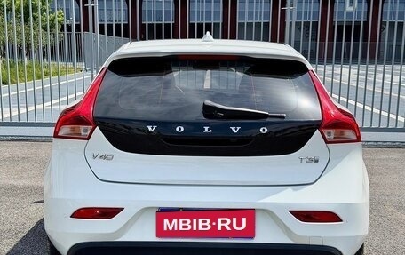 Volvo V40 II рестайлинг, 2019 год, 1 070 000 рублей, 5 фотография