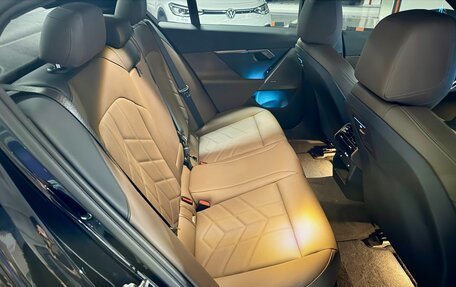 BMW 5 серия, 2025 год, 7 390 000 рублей, 6 фотография