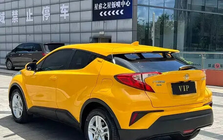 Toyota C-HR I рестайлинг, 2022 год, 1 759 000 рублей, 3 фотография