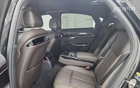 Audi A8, 2023 год, 10 390 000 рублей, 15 фотография