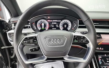 Audi A8, 2023 год, 10 390 000 рублей, 13 фотография