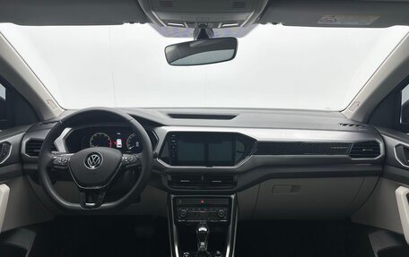 Volkswagen T-Cross I, 2022 год, 1 959 000 рублей, 7 фотография
