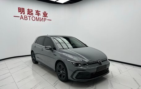 Volkswagen Golf VIII, 2023 год, 2 208 000 рублей, 2 фотография