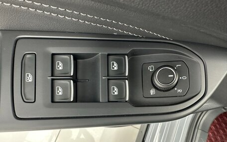 Volkswagen Golf VIII, 2023 год, 2 208 000 рублей, 13 фотография