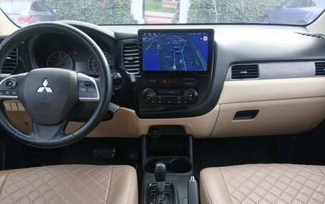 Mitsubishi Outlander III рестайлинг 3, 2013 год, 1 100 000 рублей, 6 фотография
