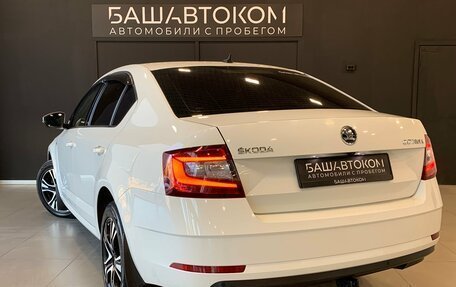 Skoda Octavia, 2018 год, 1 695 000 рублей, 5 фотография