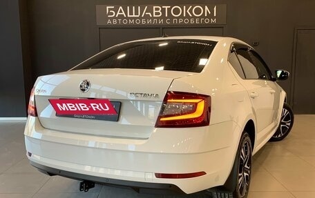 Skoda Octavia, 2018 год, 1 695 000 рублей, 4 фотография