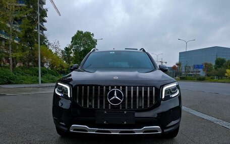 Mercedes-Benz GLB, 2023 год, 2 600 000 рублей, 2 фотография