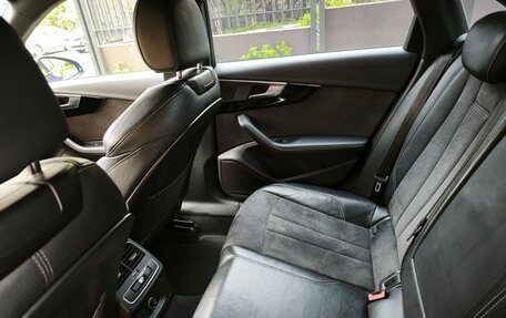 Audi A4, 2017 год, 2 950 000 рублей, 16 фотография