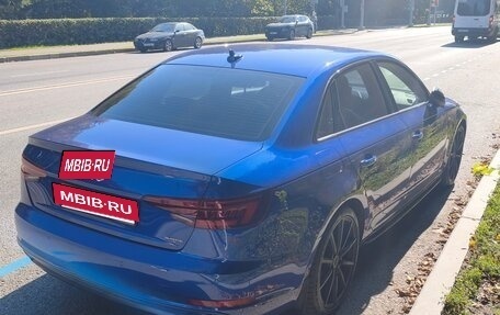 Audi A4, 2017 год, 2 950 000 рублей, 7 фотография