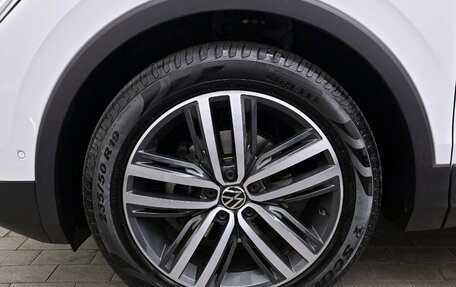 Volkswagen Tiguan II, 2023 год, 2 950 000 рублей, 5 фотография