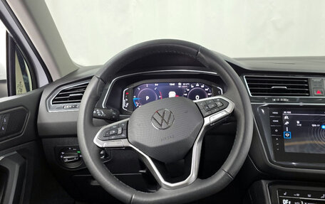 Volkswagen Tiguan II, 2023 год, 2 950 000 рублей, 9 фотография