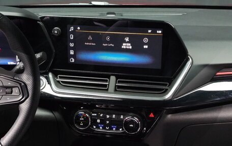 Chevrolet Trax, 2023 год, 1 690 030 рублей, 10 фотография