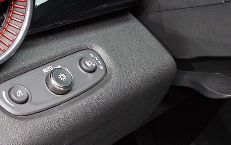 Chevrolet Trax, 2023 год, 1 690 030 рублей, 19 фотография