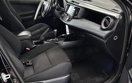 Toyota RAV4, 2018 год, 2 750 000 рублей, 8 фотография