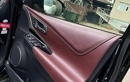 Toyota Harrier, 2019 год, 3 050 000 рублей, 10 фотография