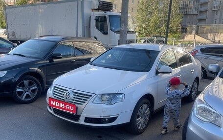 Volkswagen Passat B6, 2010 год, 600 000 рублей, 2 фотография