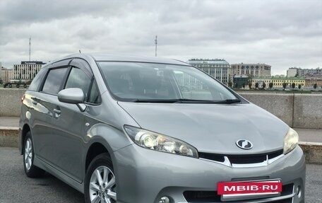 Toyota Wish II, 2012 год, 1 300 000 рублей, 2 фотография