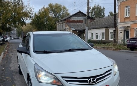 Hyundai Solaris II рестайлинг, 2015 год, 549 000 рублей, 4 фотография