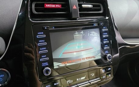 Toyota Prius IV XW50, 2022 год, 1 759 000 рублей, 16 фотография